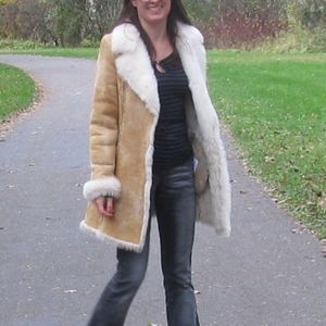 Vintage 80s Size 6-8 Tan Shearling Real Sheepskin Jacket Lapel Coat Penny Lane